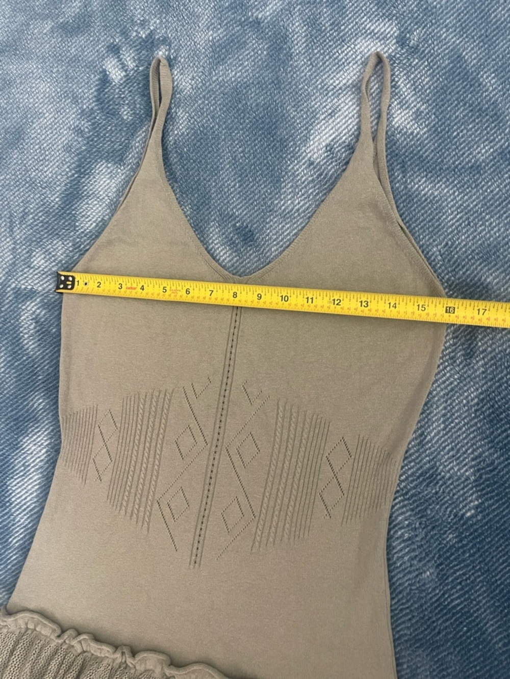 Urban Outfitters Kimchi Blue Tessa Tiered Ruffle Sweater Tank Mini Dress sz L - Picture 9 of 12